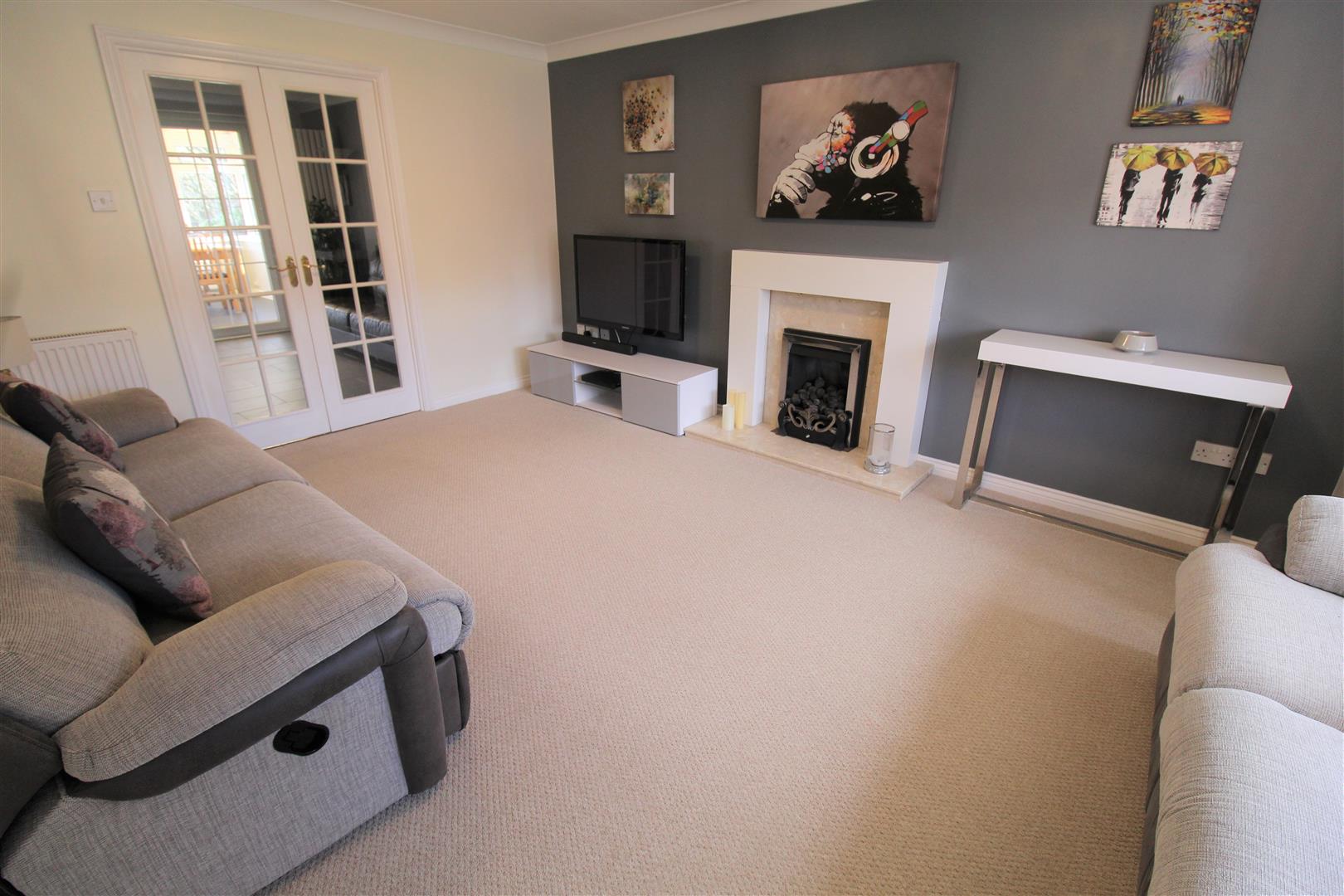 Rockingham Drive, Cheadle, Stoke-On-Trent